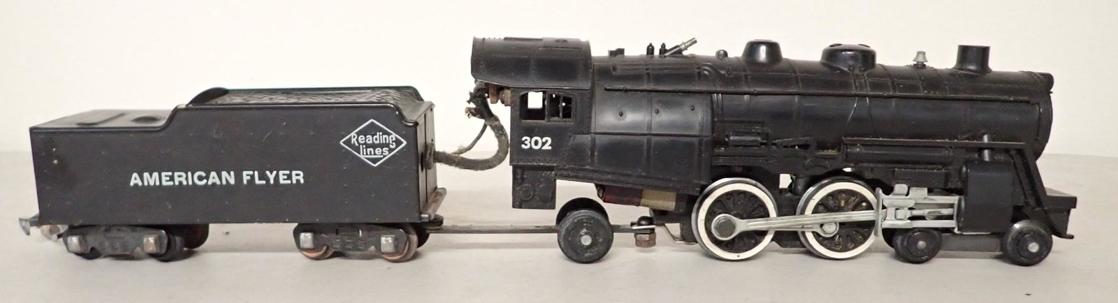 American Flyer 302 Steam Locomotive & Tender: locomotive & tender