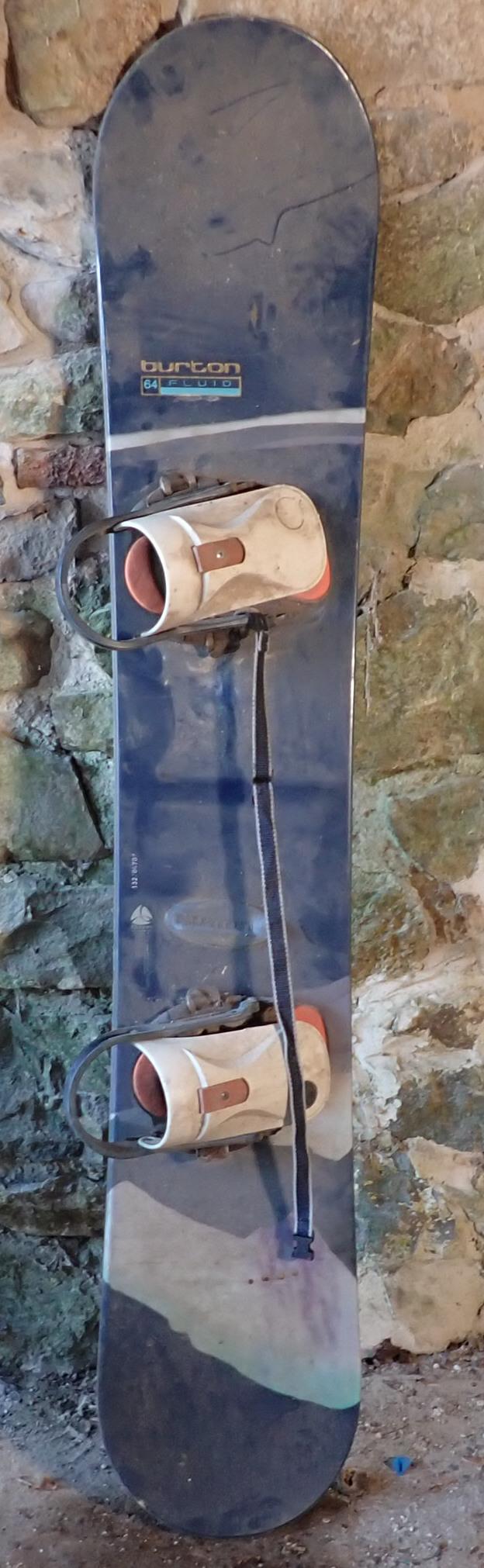 Burton 64 Fluid Snowboard (1 of 5)