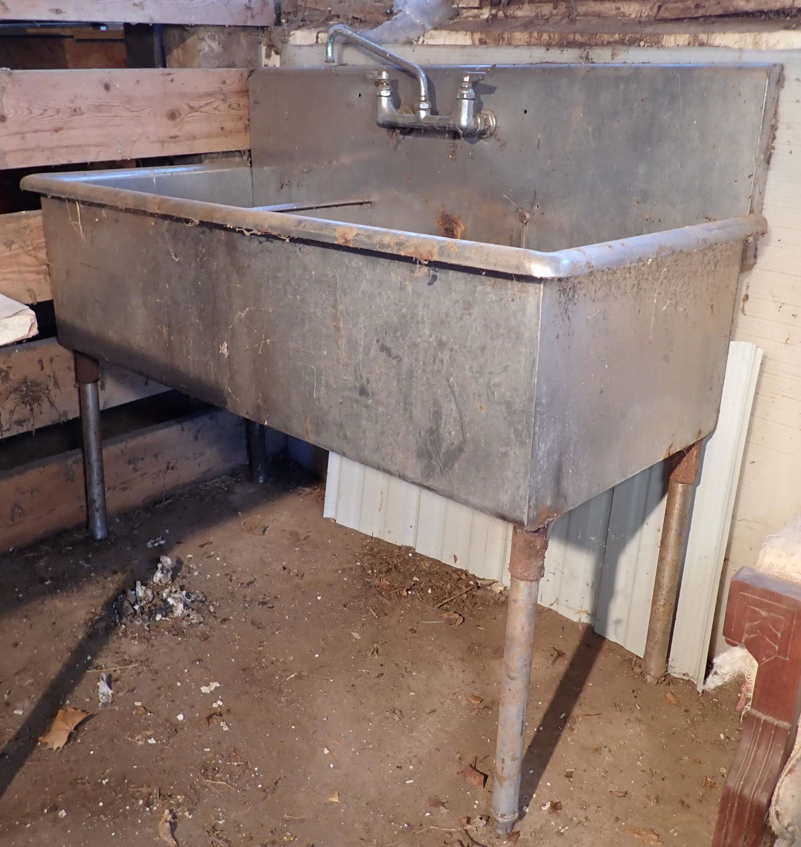Stainless Steel Sink (1 of 4)