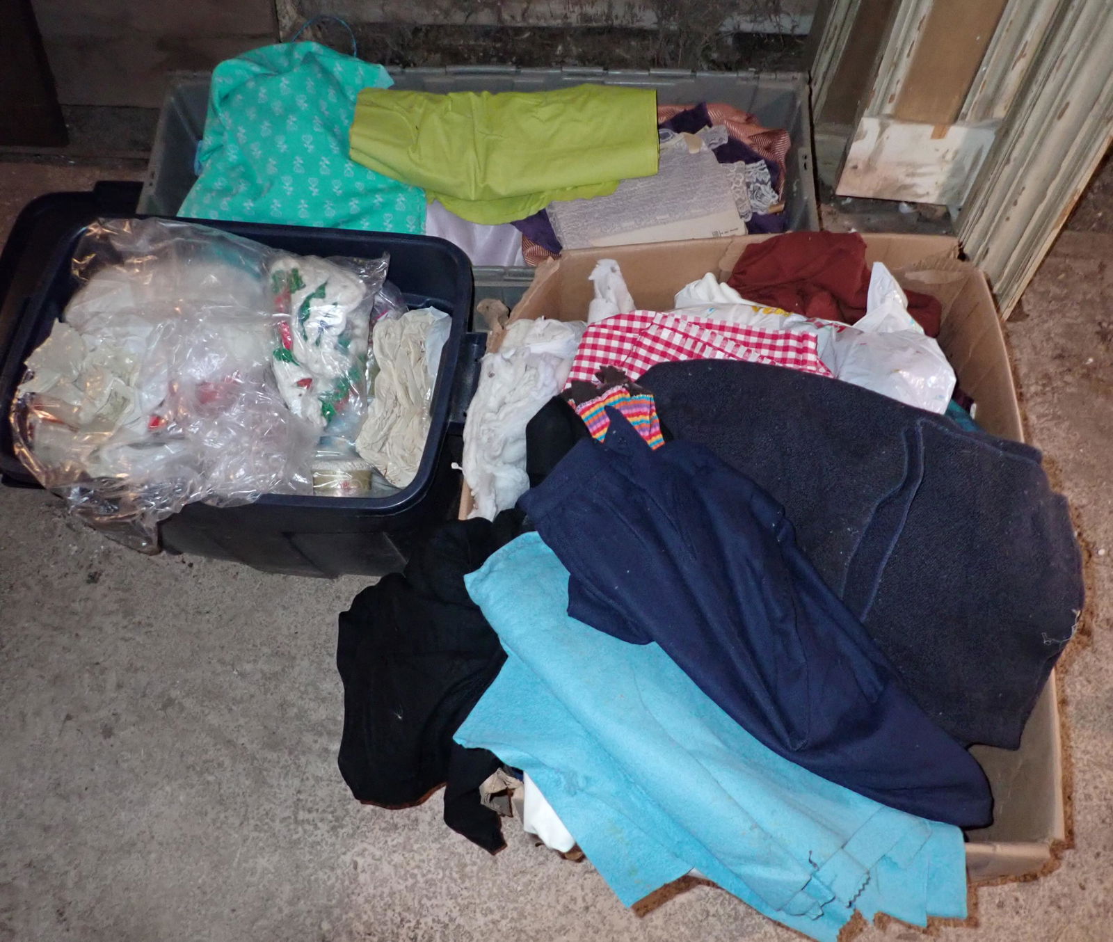 Boxes of Fabric and Yarn (1 of 8)