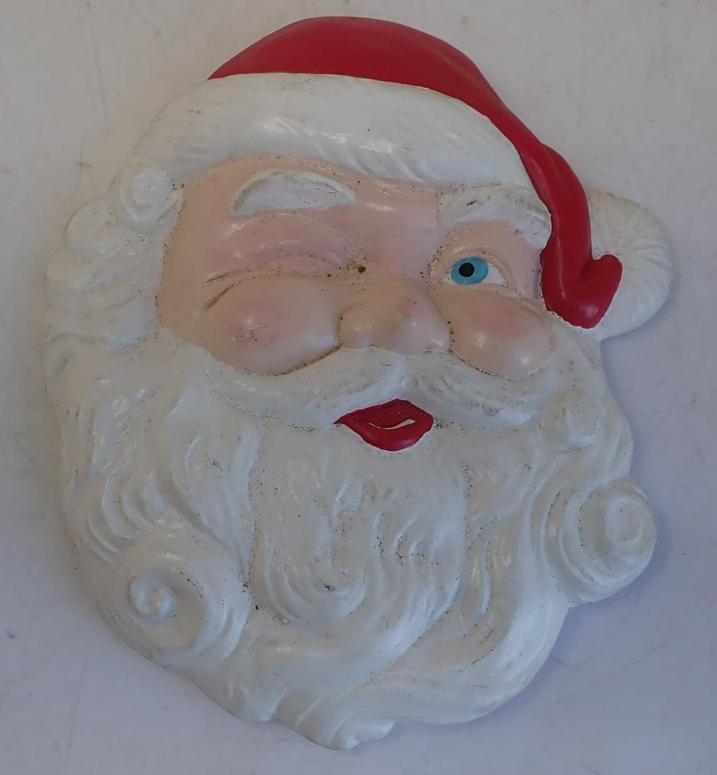 1982 Ceramic Santa Wall Plaque (1 of 2)