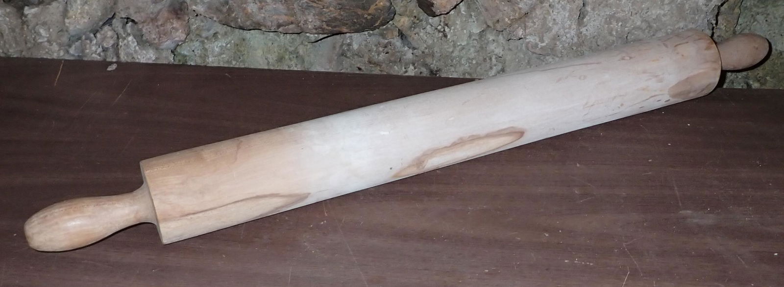 Extra Long Rolling Pin: Apprx 30" long