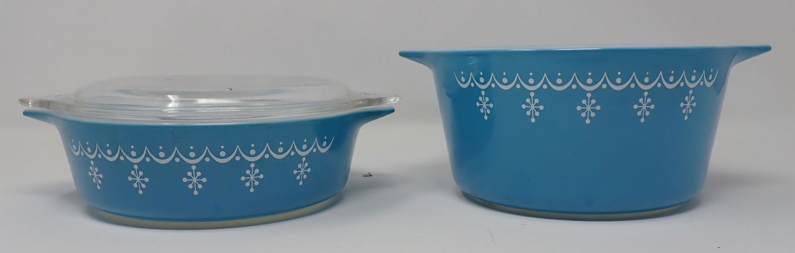 Pyrex 1 Pint & 1 Quart Casseroles: No top for the quart one