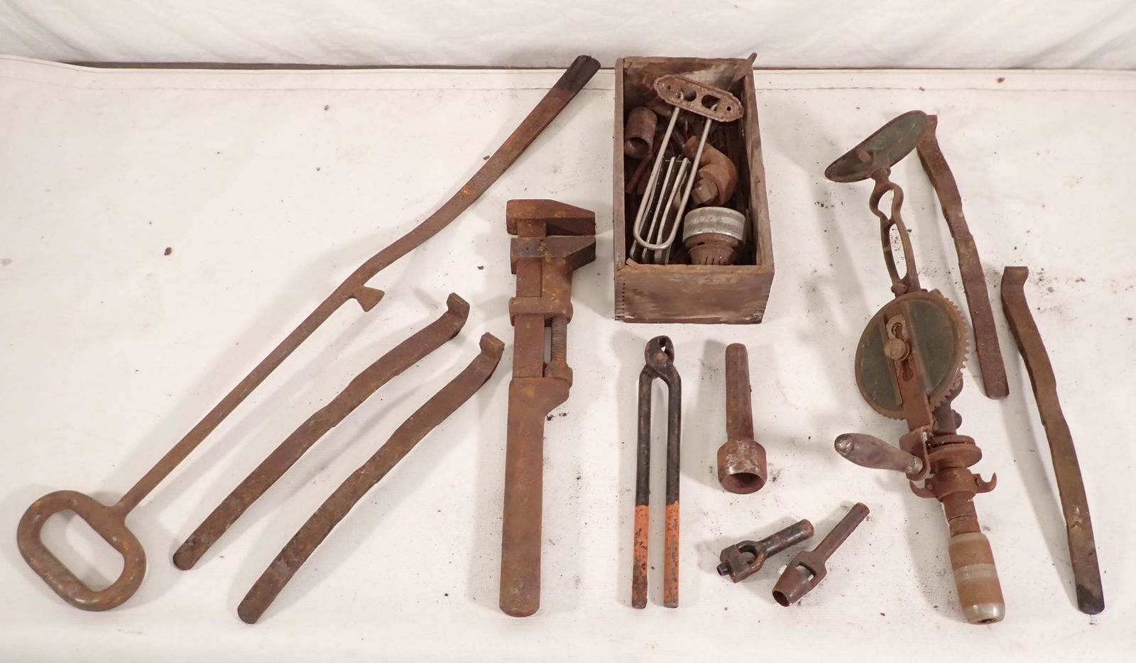 Millers Falls Breast Drill Leather Punches Misc Tools (1 of 5)