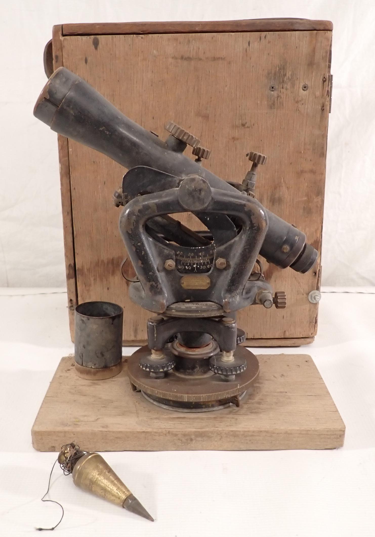 C.L. Berger Brass Transit w/ Plumb Bob (1 of 8)