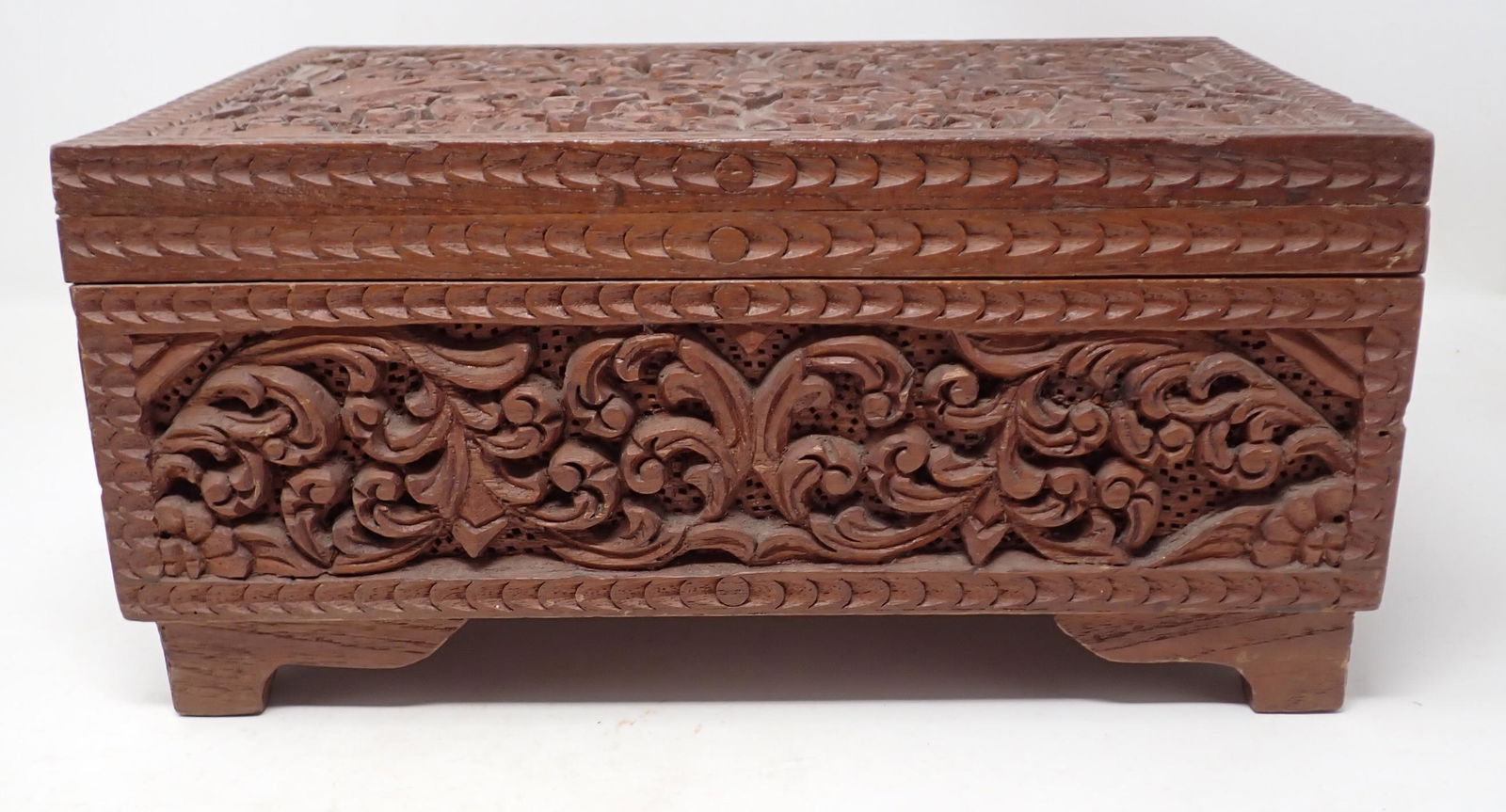 Outstanding Carved Jewelry Box (1 of 9)