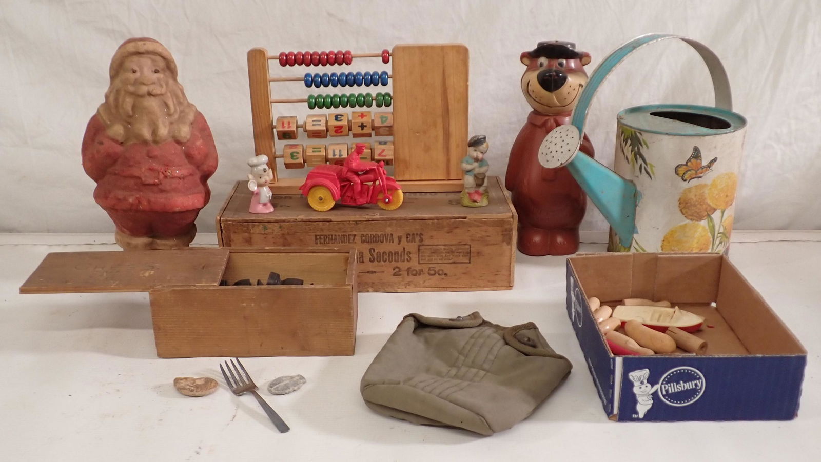 Fossils Yogi Bank & Misc (1 of 7)