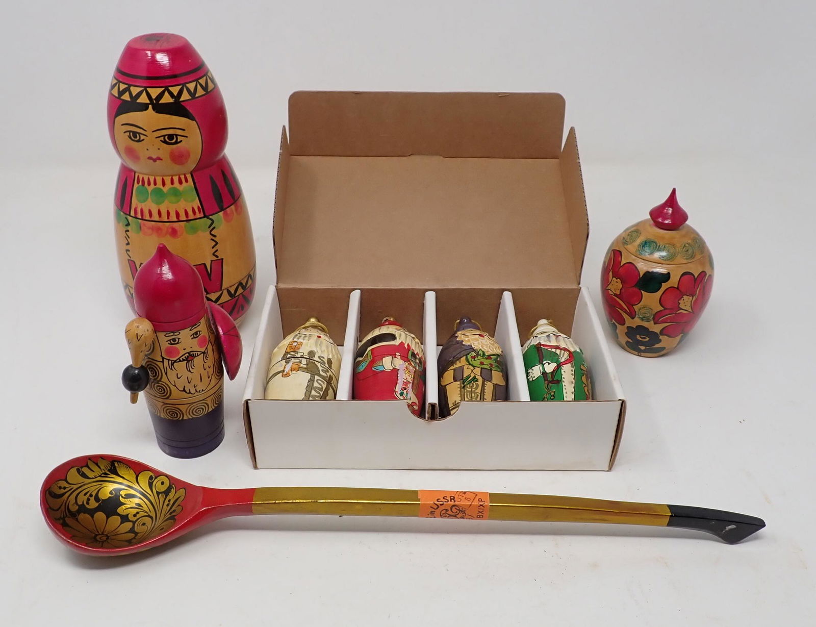 Nesting Dolls Norm Thompson Ornaments (1 of 6)