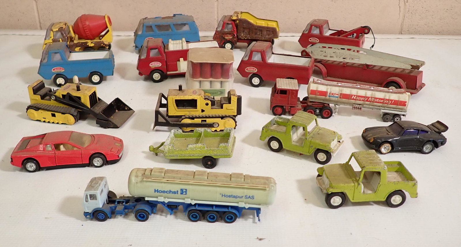 Tonka Tootsietoy & Misc Cars / Trucks: Getting all pictured