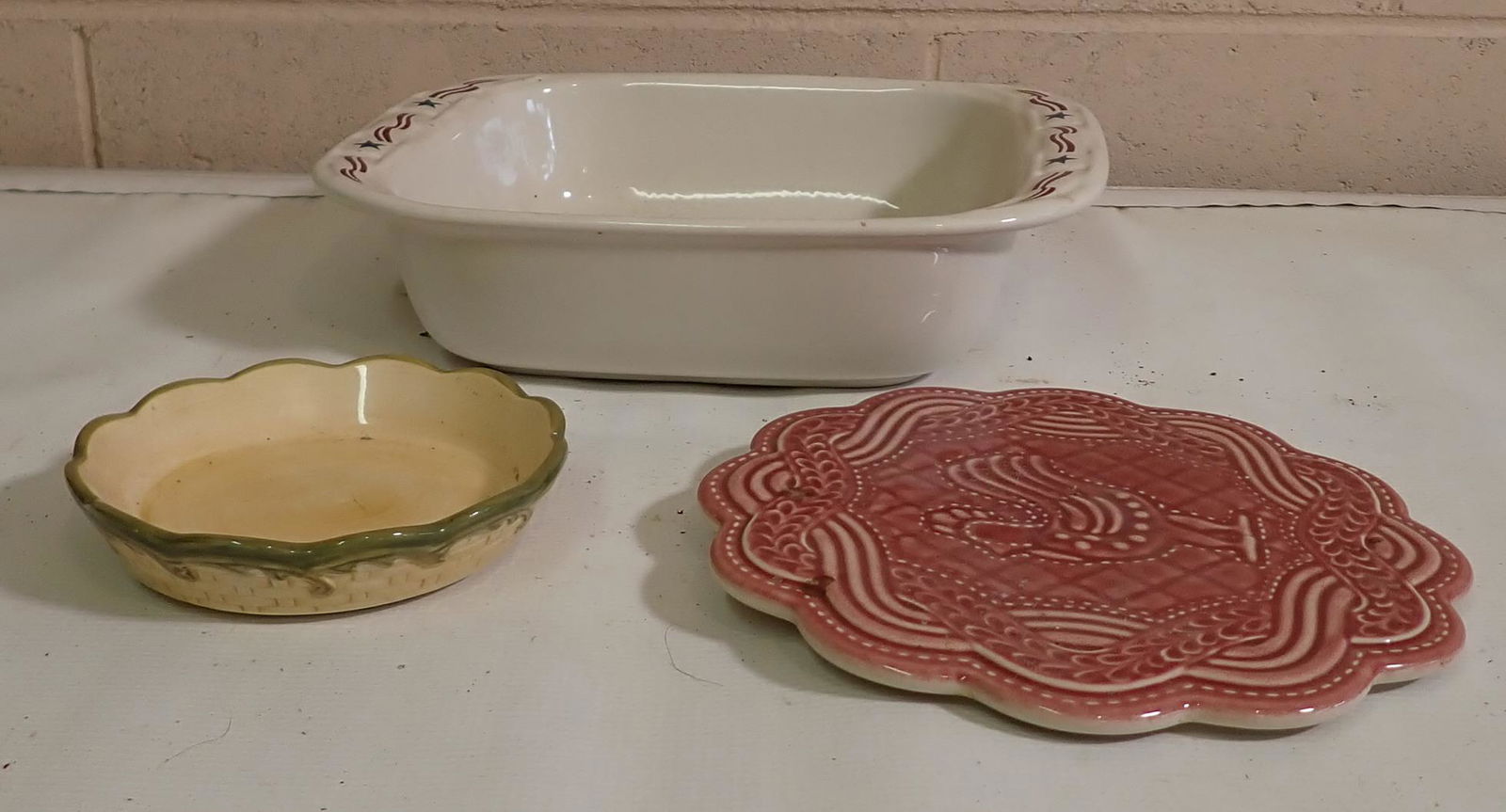 Longaberger Pottery Casserole Dish & Trivet (1 of 2)