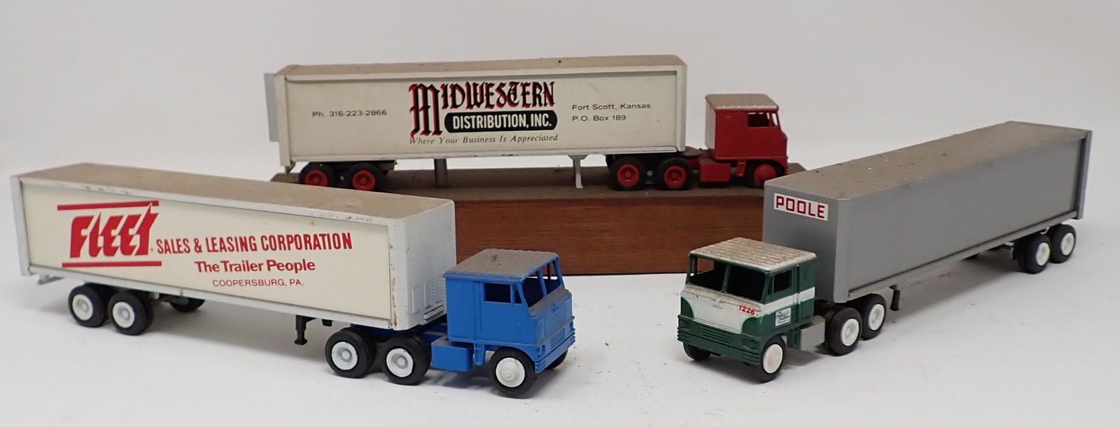 Winross Midwestern Fleet & Poole Trucks (1 of 4)