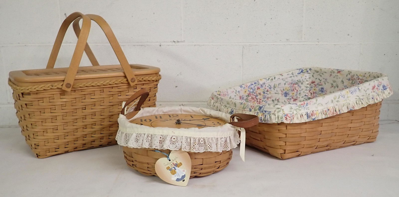 Longaberger Baskets incl Dresden Clock (1 of 2)