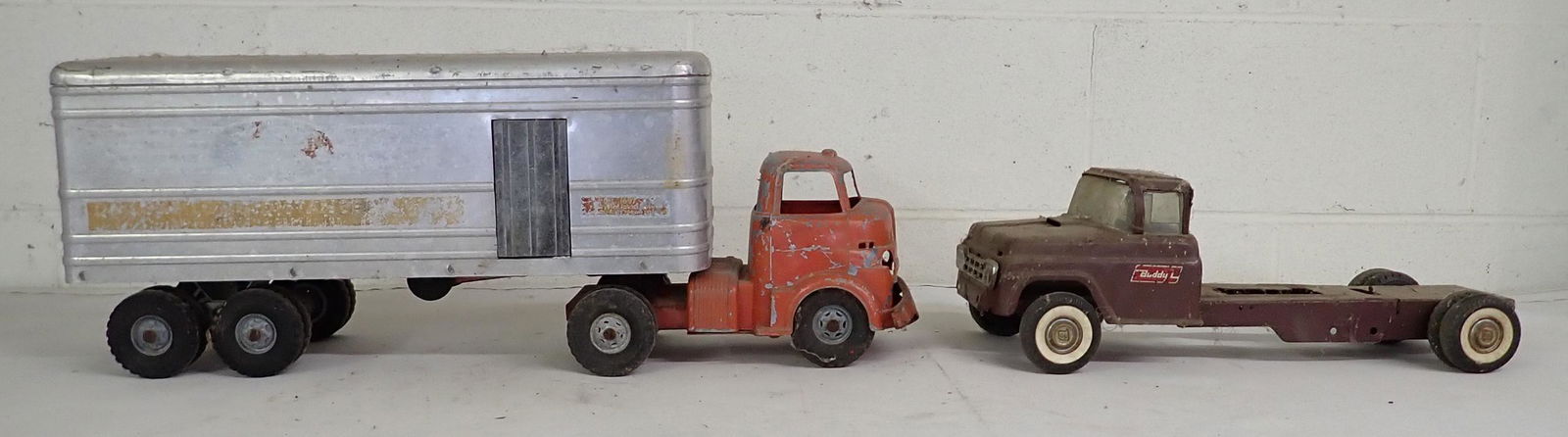 Buddy L & Wyandotte Trucks (1 of 7)