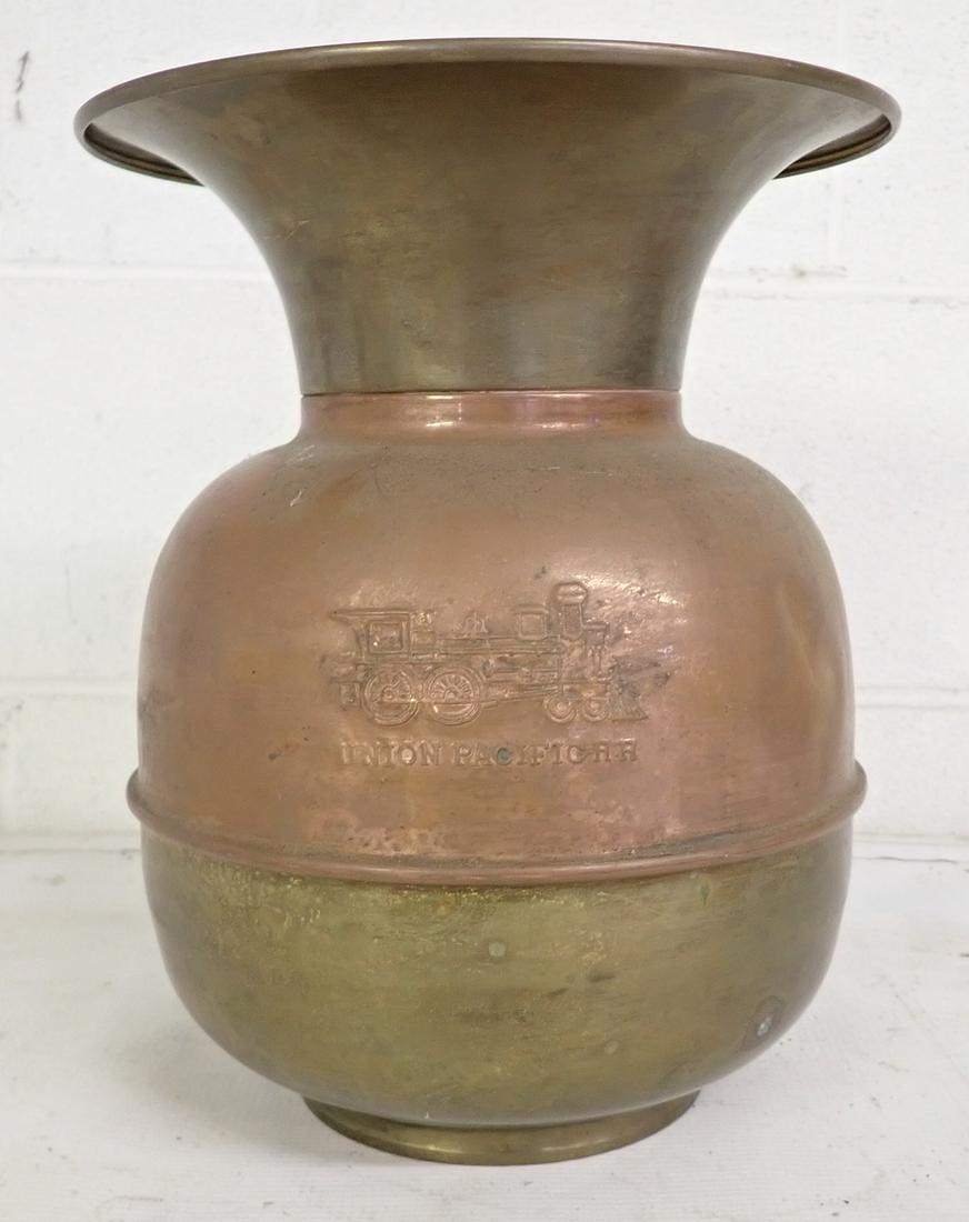 Union Pacific RR Brass & Copper Spittoon (1 of 4)