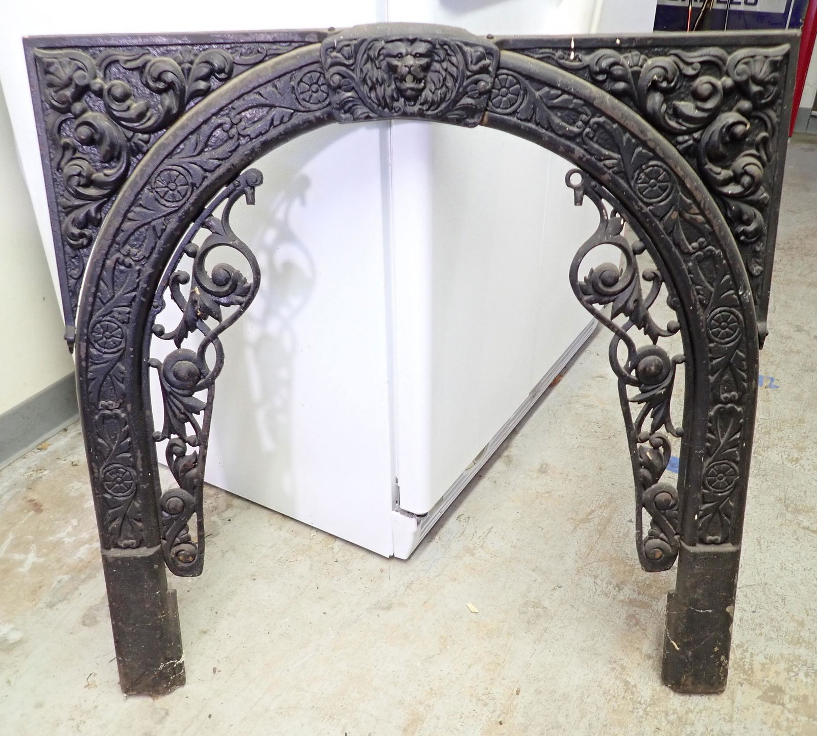 Cast Iron Fireplace Surround (1 of 5)