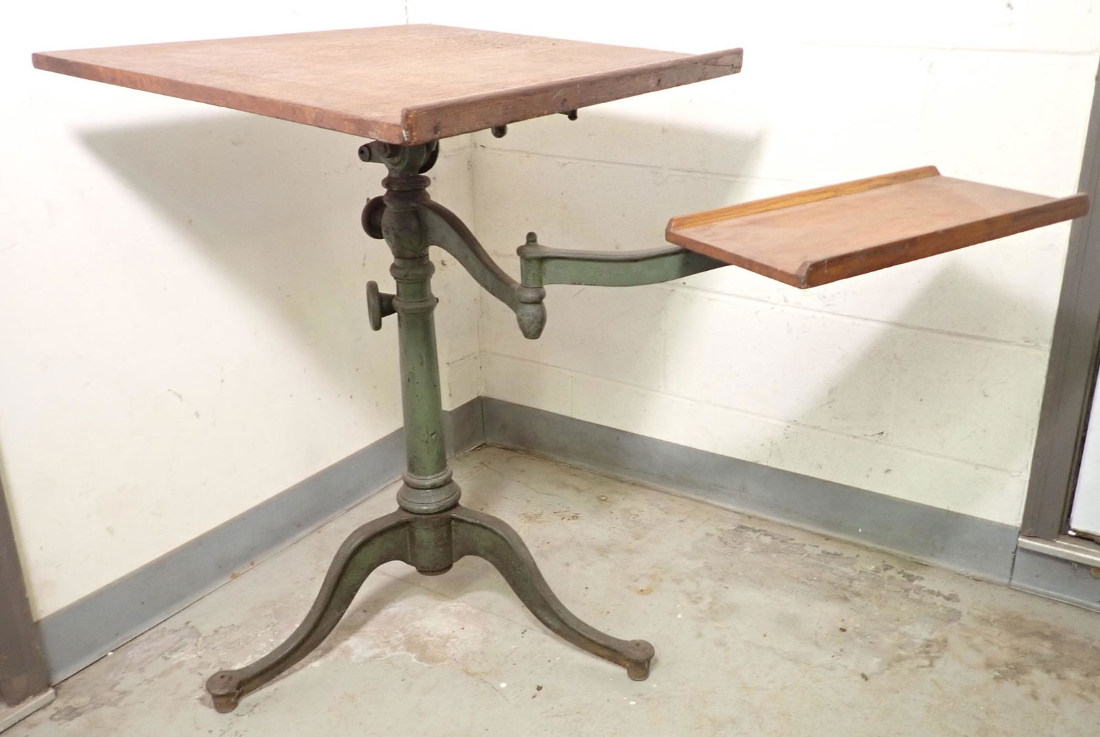 Keuffel & Esser Favorite Drawing Table (1 of 8)