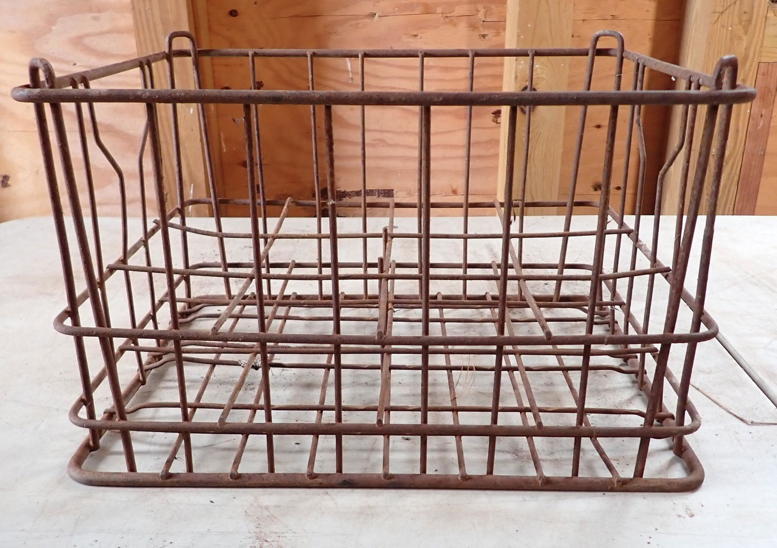 Wire Milk Crate (1 of 2)