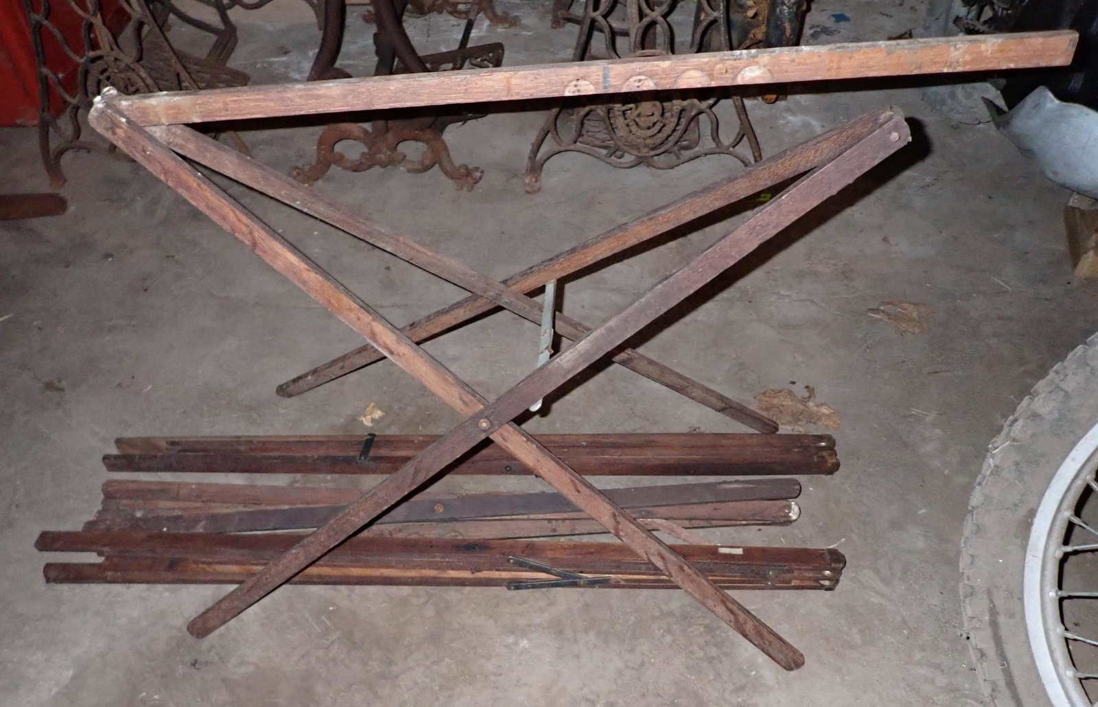 4 Drying Racks: Approx 36" long and 26" tall.