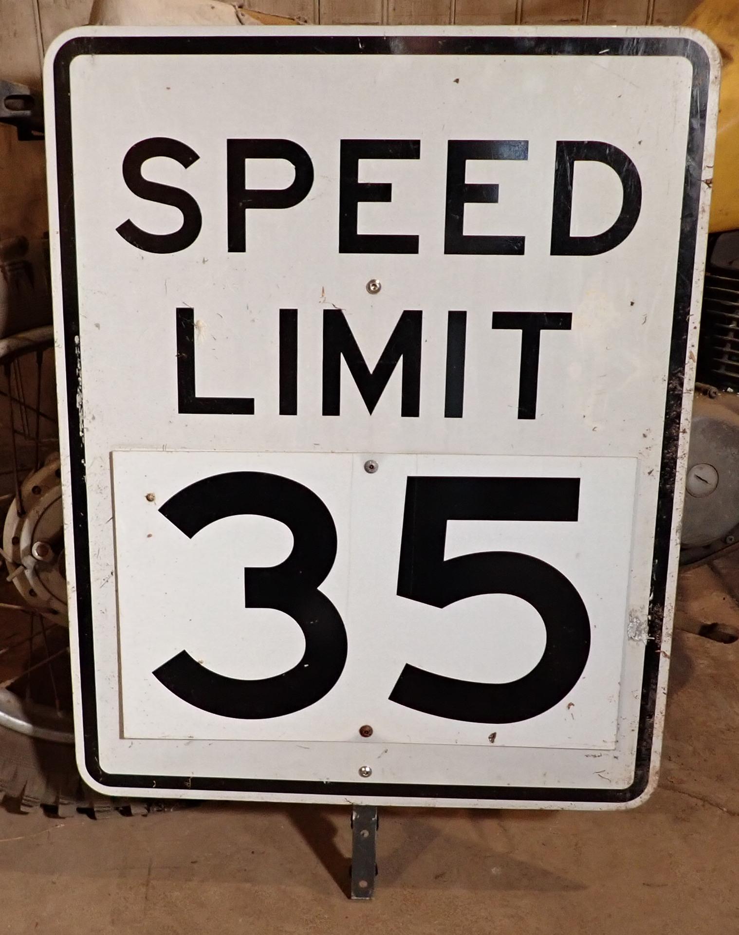 Aluminum 35mph Speed Limit Sign (1 of 2)