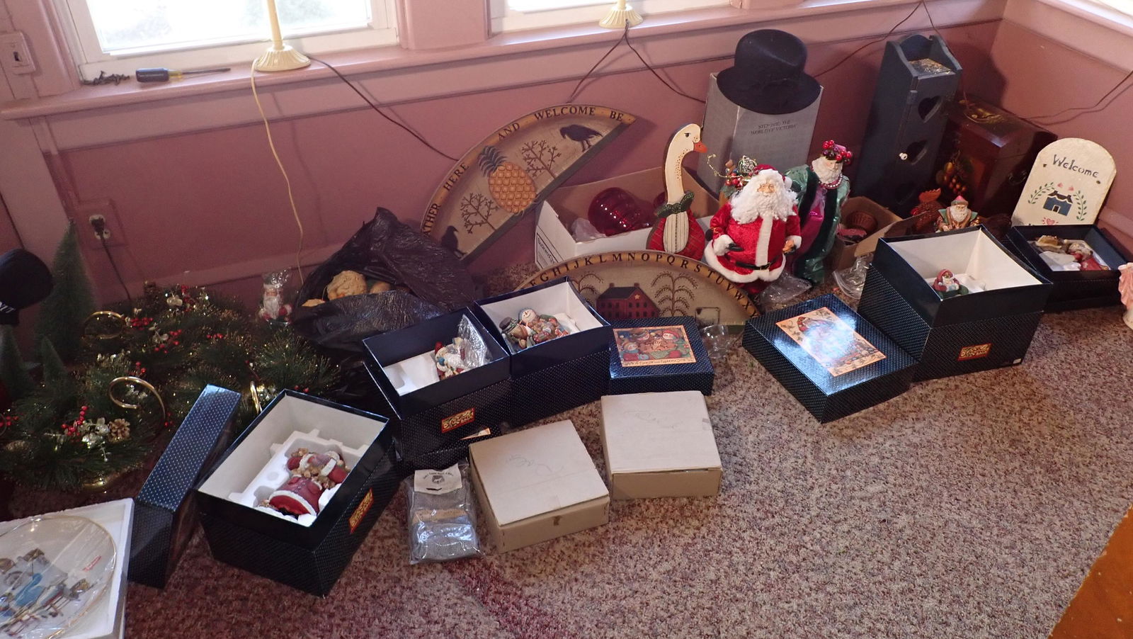 Christmas & Misc Room Contents (1 of 20)