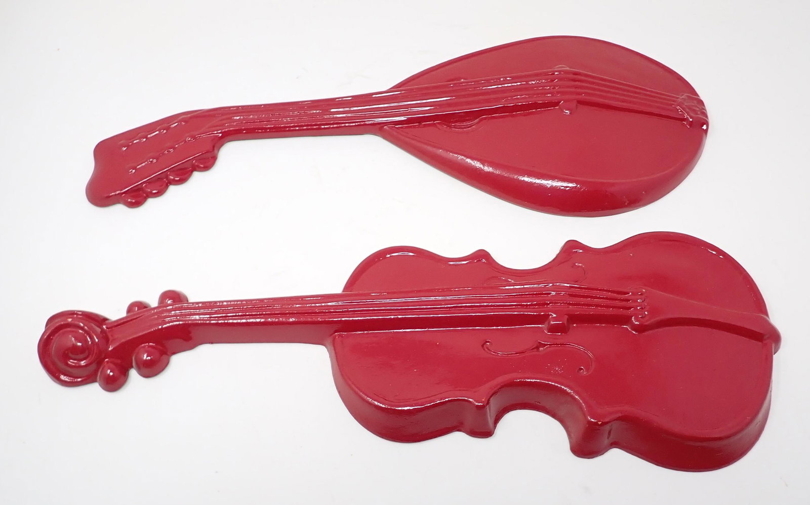 Royal Aluminum Violin & Banjo Wall Plaques: Cast Aluminum wall plaques are approx 17 1/2" long
