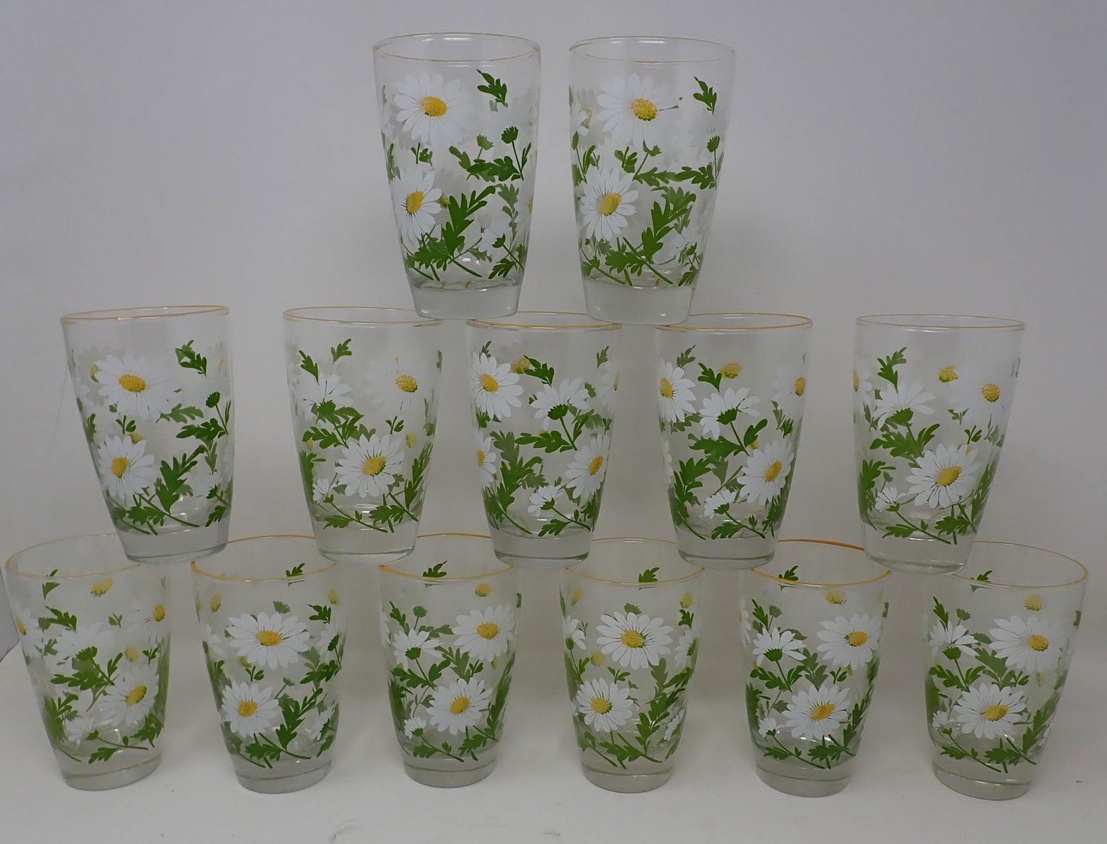 13 Vintage Daisy Drinking Glasses (1 of 2)