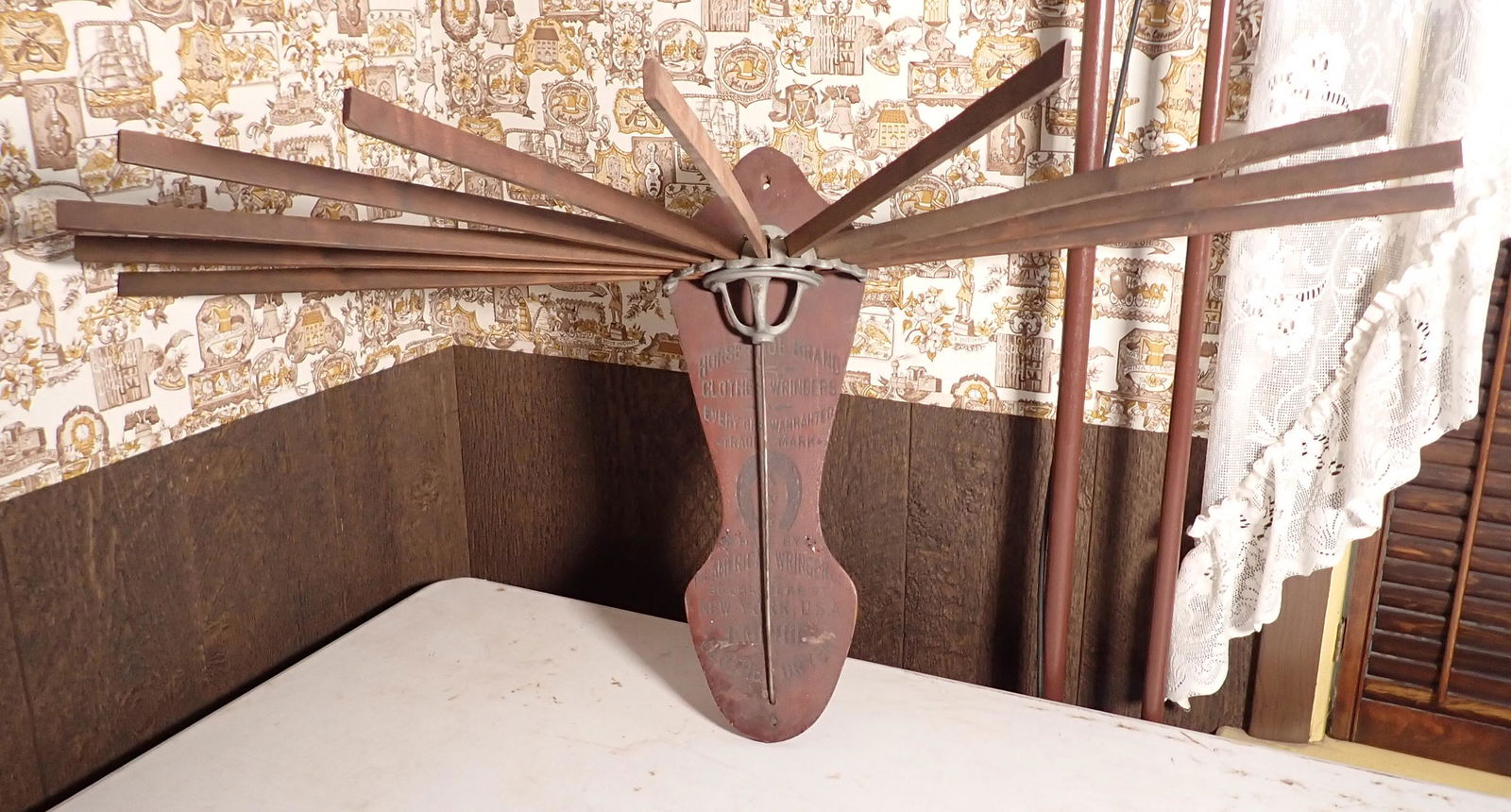 Horse Shoe Brand Clothes Drying Rack (1 of 5)