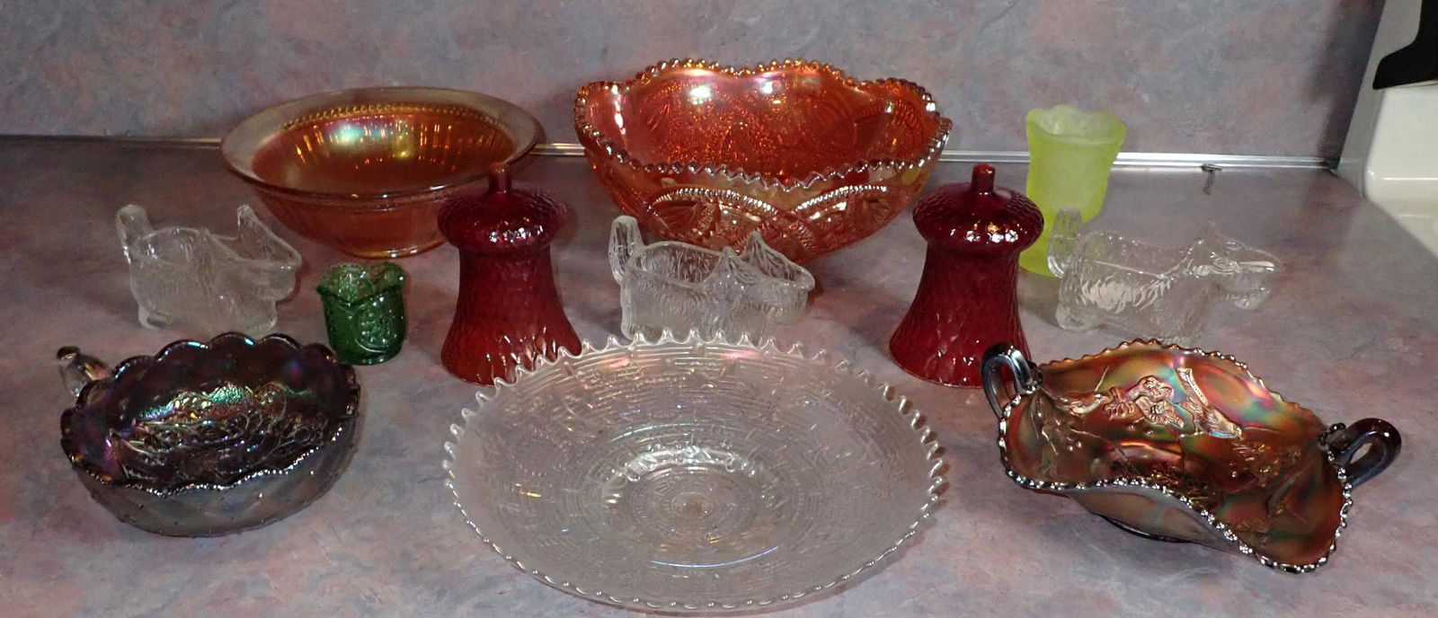 Carnival & Misc Glassware (1 of 5)