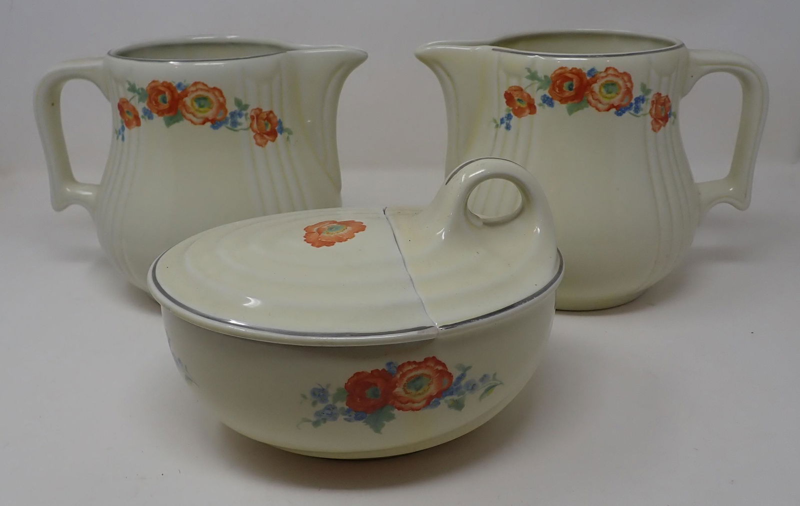 Halls Poppy Water Pitchers & Serving Dish (1 of 3)