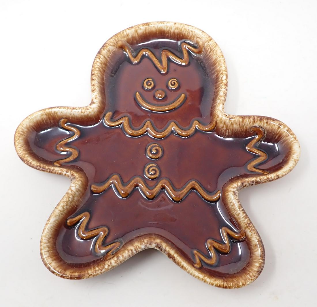 Hull Pottery Gingerbread Man Mold (1 of 2)