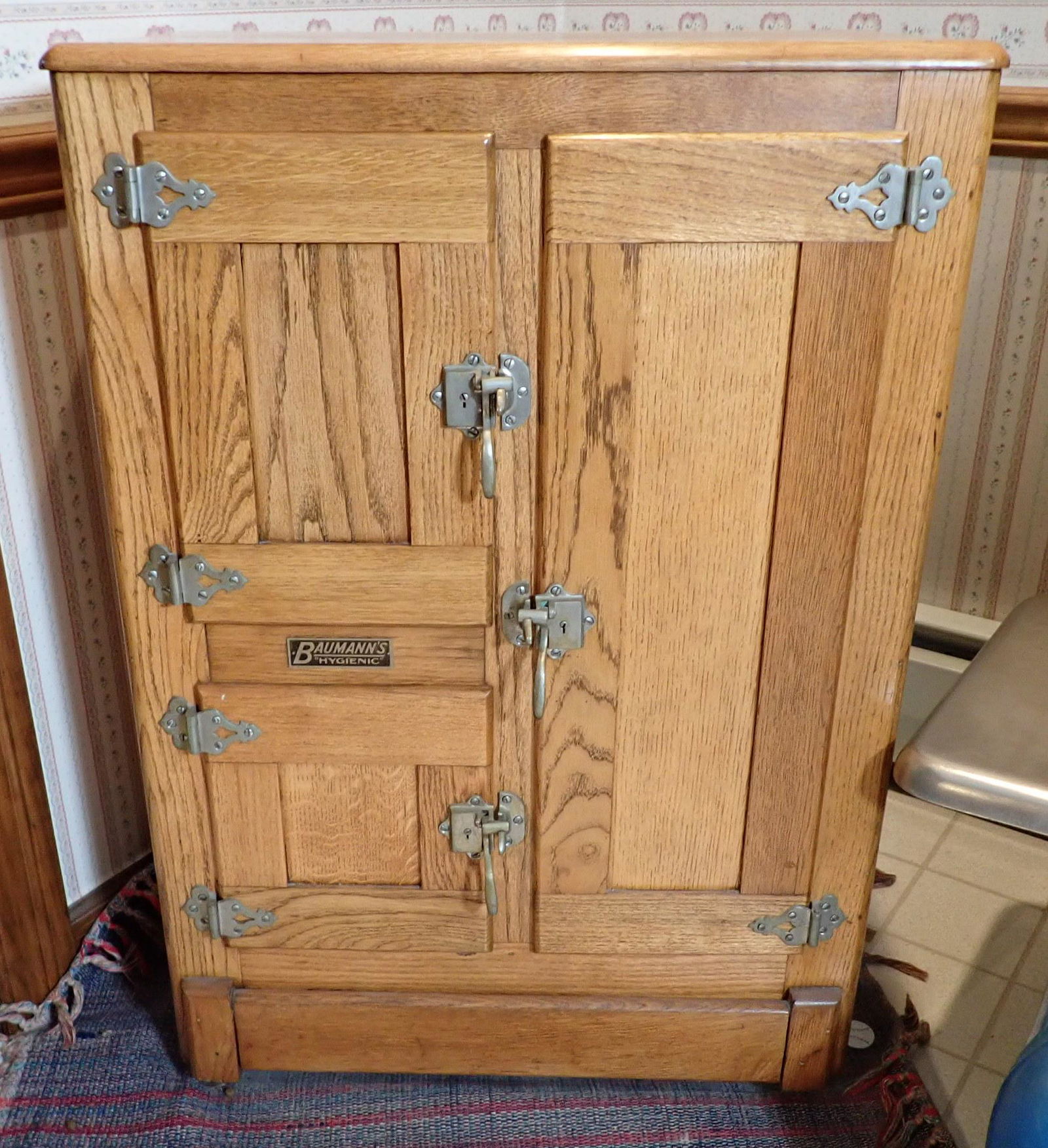 Baumann's Oak Ice Box Apr 09, 2023 M.J. Stasak Jr. Auction and Appraisal Service in PA