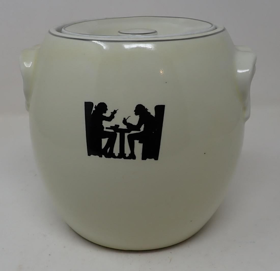 Hall's Silhouette Pretzel Jar (1 of 3)