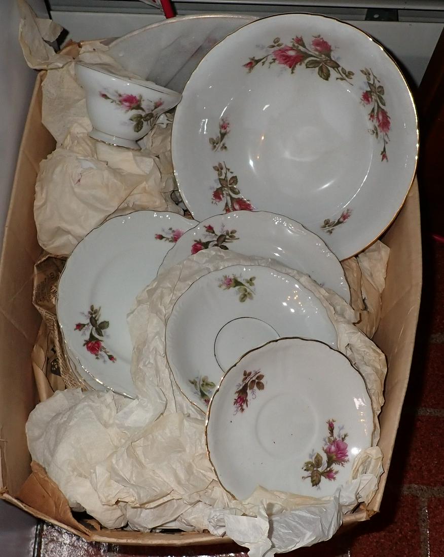 Box of Grant Crest Fine China (1 of 2)