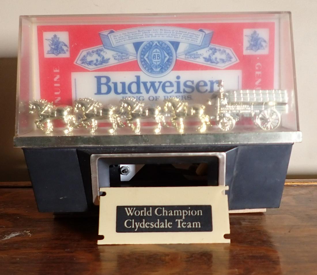 Budweiser Clydesdale Lighted Beer Sign (1 of 4)