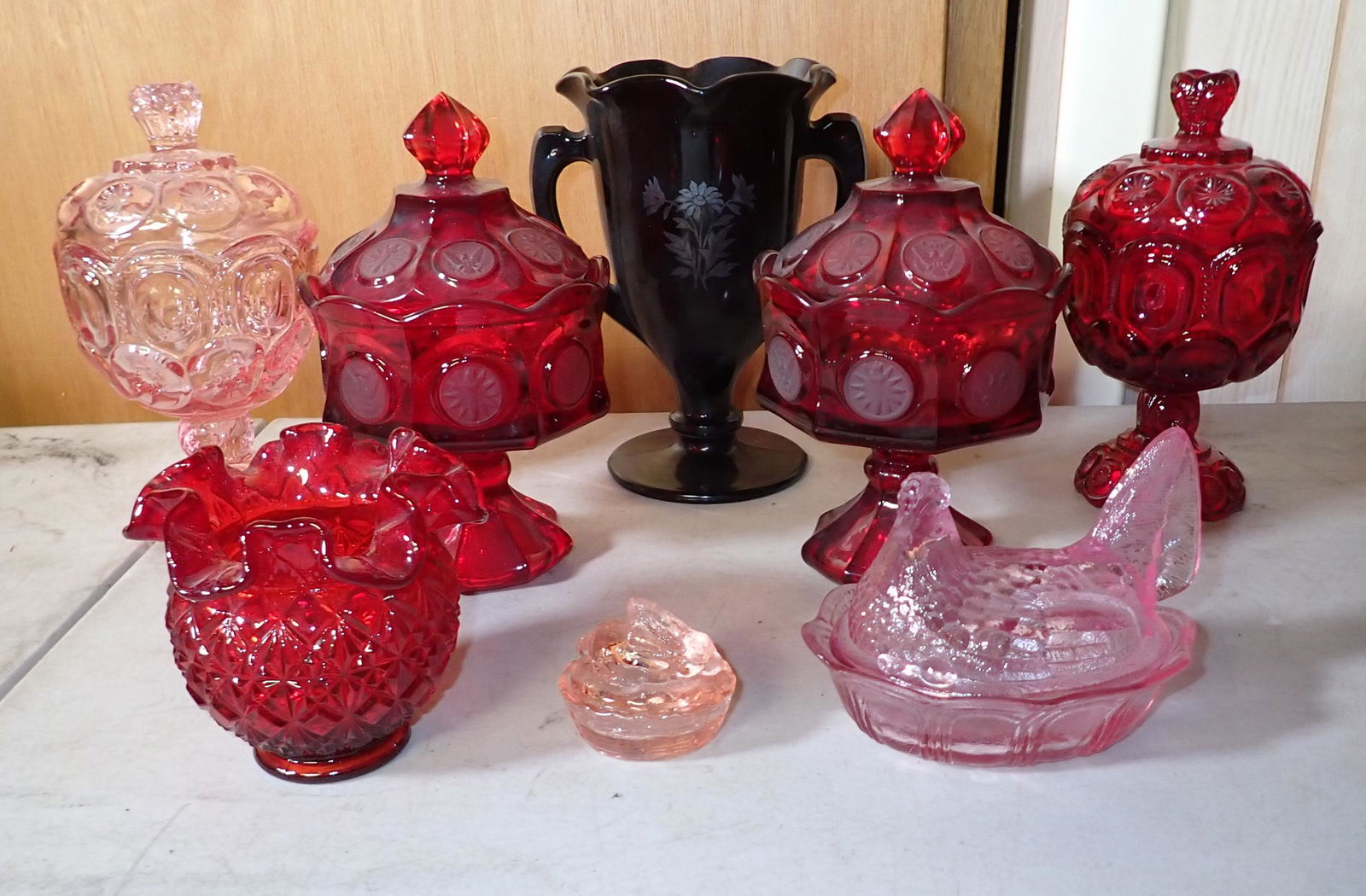 Ruby Coin Spot Hen On Nest Candy Dishes (1 of 7)