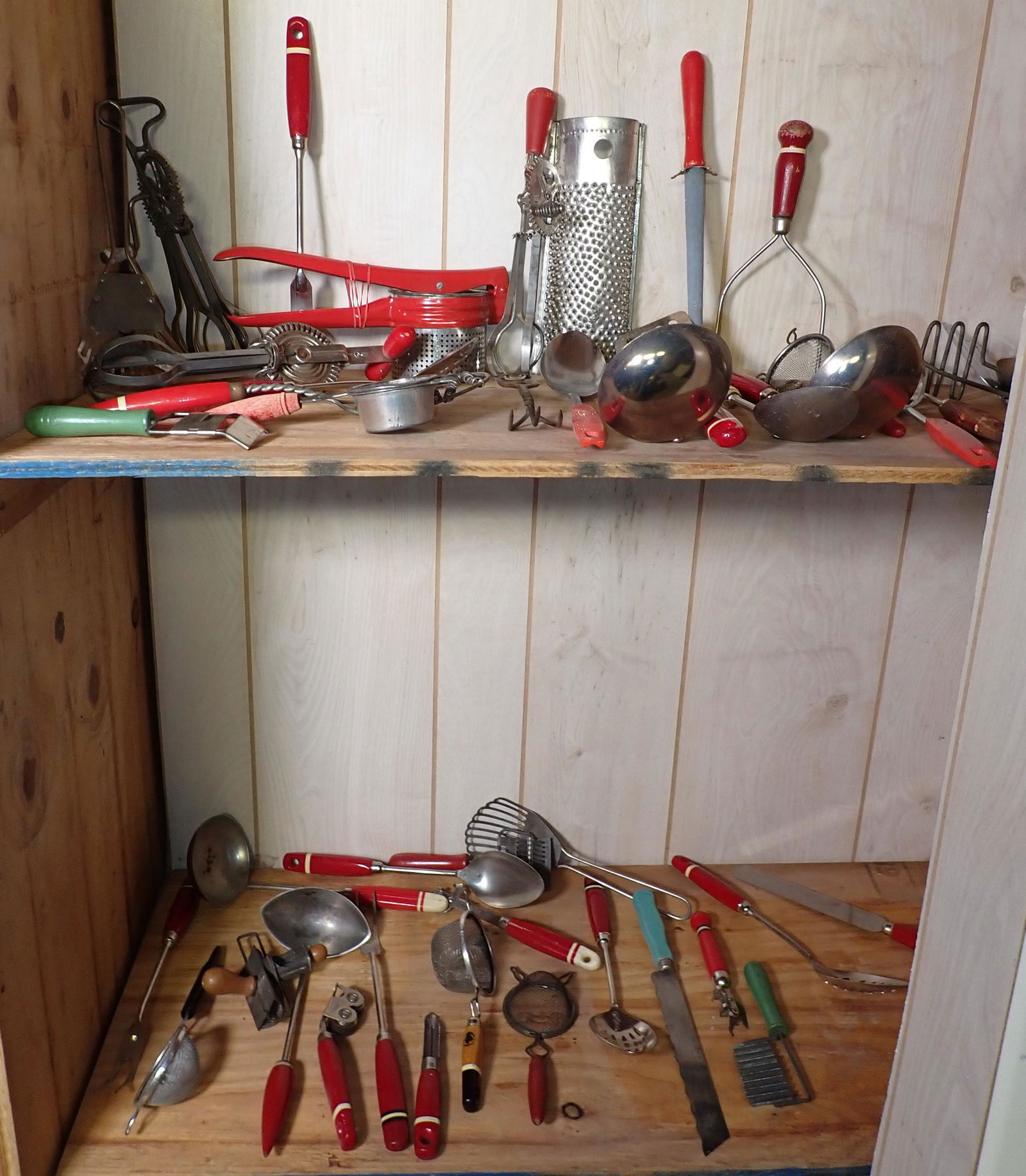 Vintage Kitchenware (1 of 8)