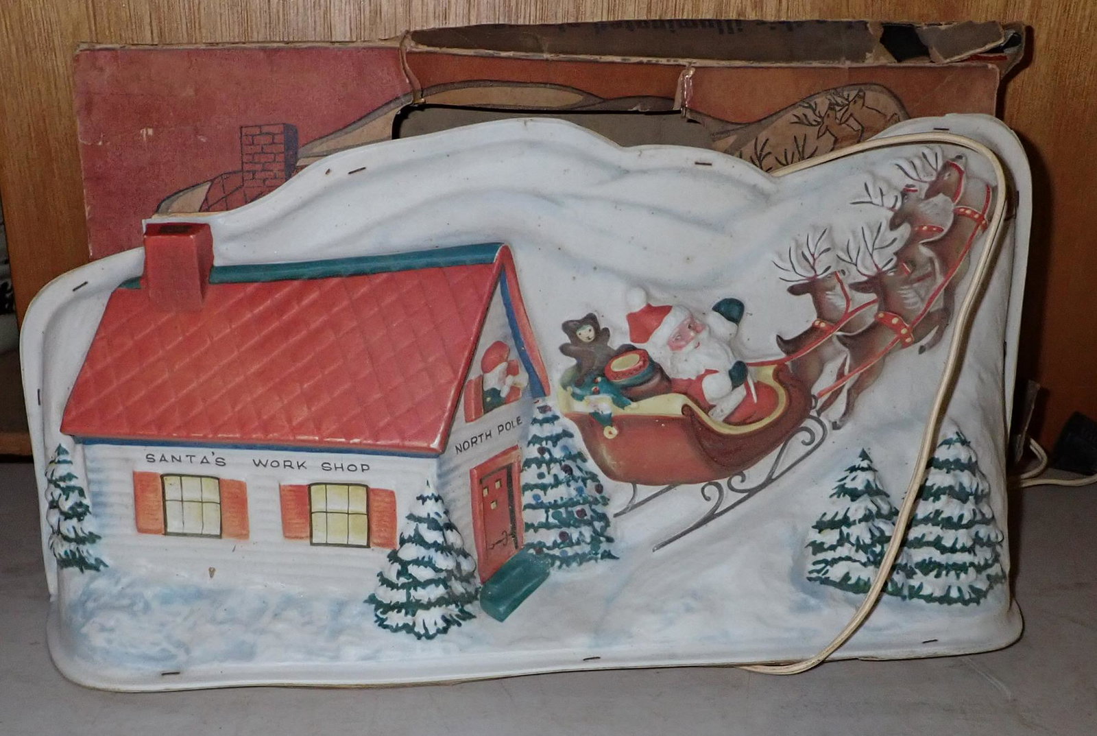 Royalite Santa's Workshop Light: Approx 8" x 16".