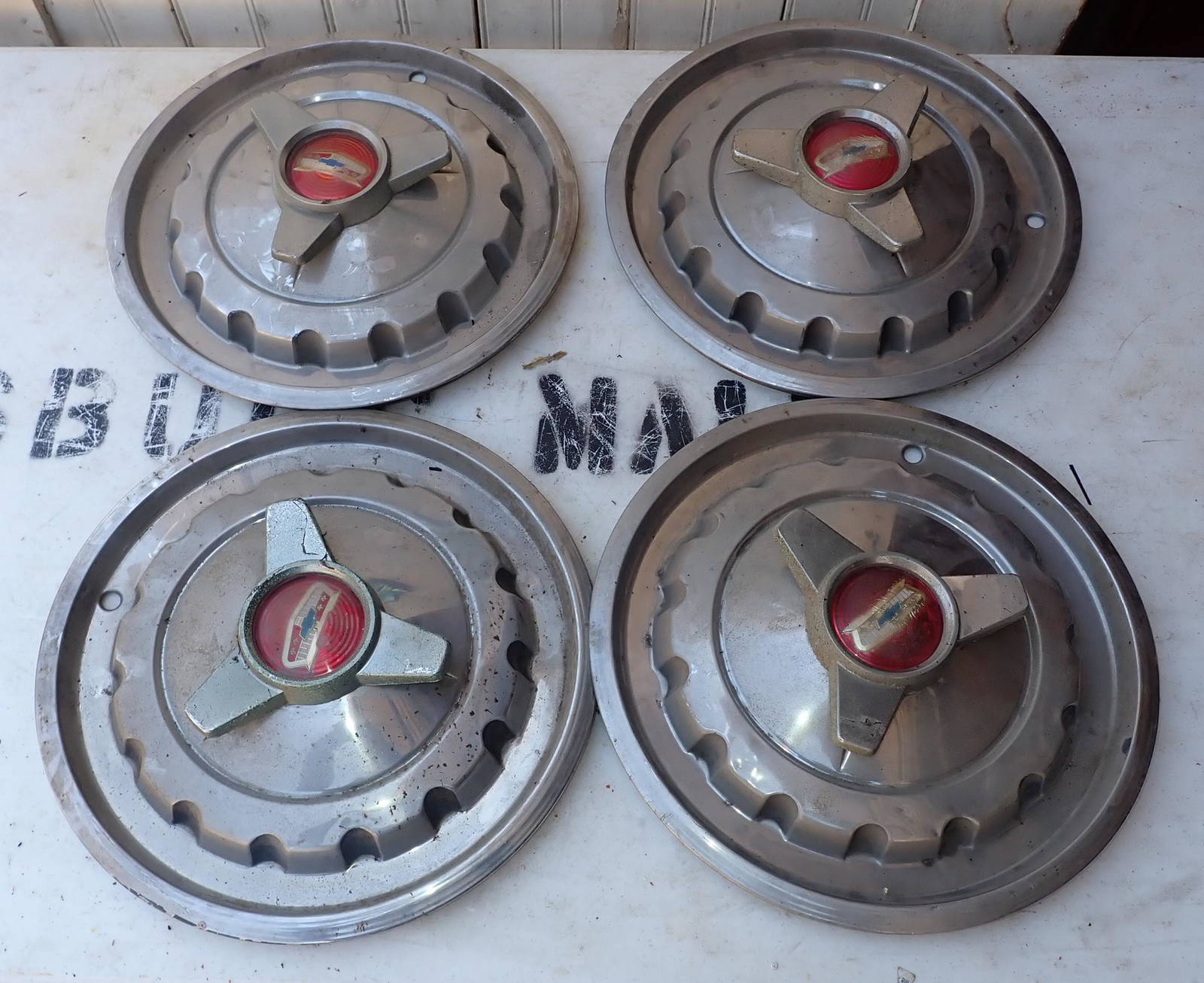 4 Chevrolet Hubcaps (0562) on Apr 09, 2023 M.J. Stasak Jr. Auction