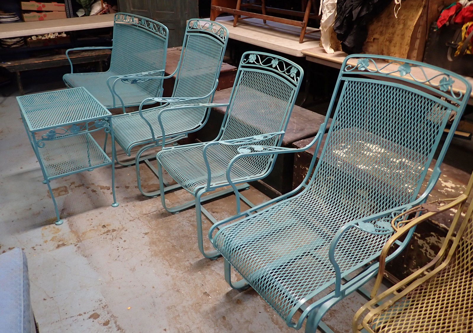 Wire Mesh Settee Chairs Table (1 of 6)