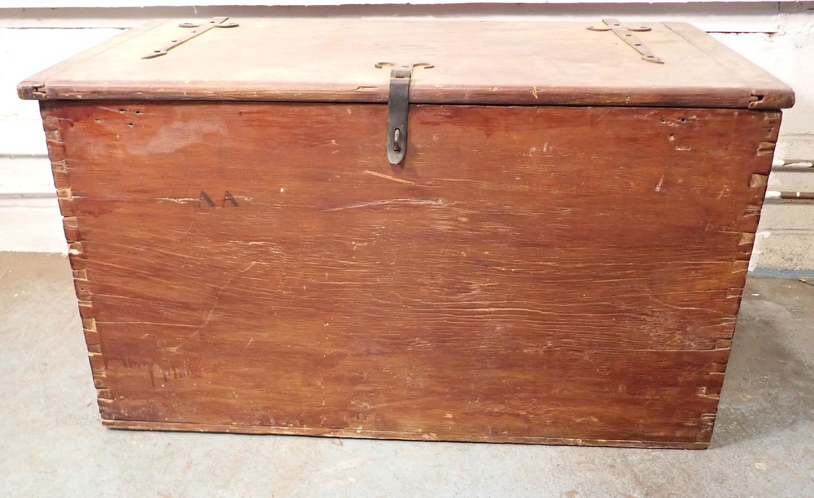 Wood Box / Blanket Chest w/ Wrought Iron Hinges (1 of 12)