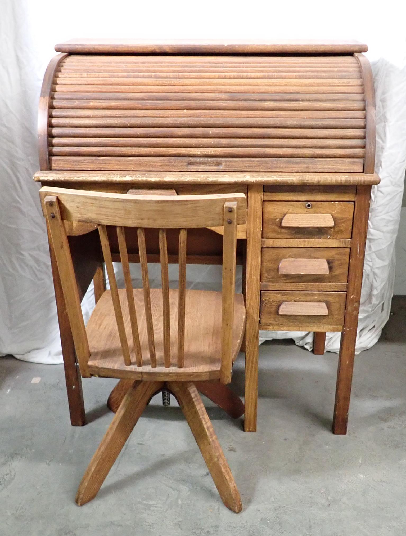 Antique Eastman Line Children s Roll Top Desk This