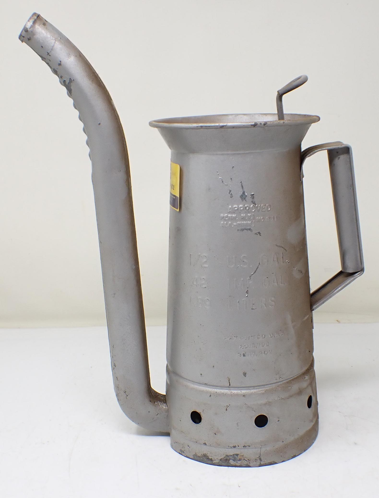 Parker Plews Tools Oil Can (1 of 2)