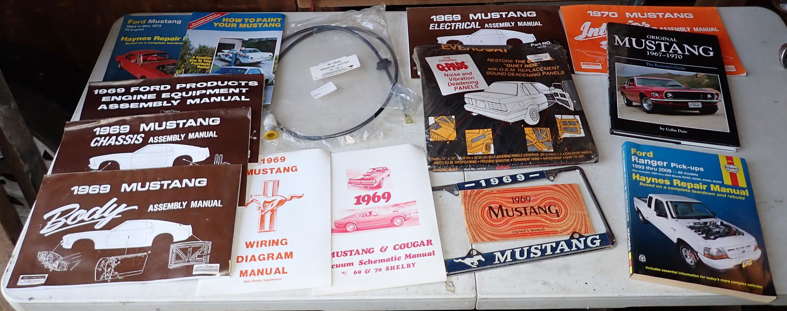 1969 Mustang License Plate Bracket & Manuals (1 of 6)