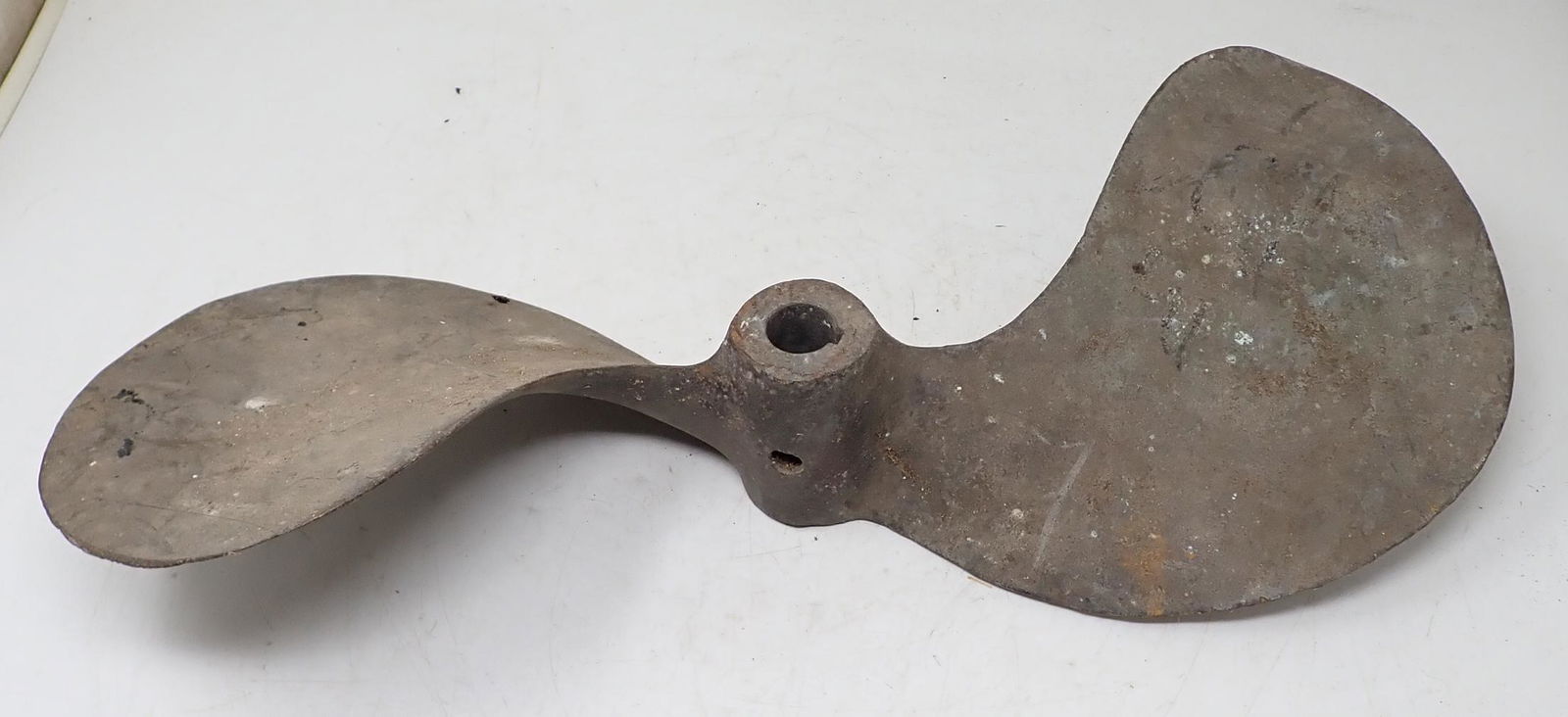 Brass Boat Propellar (1 of 1)