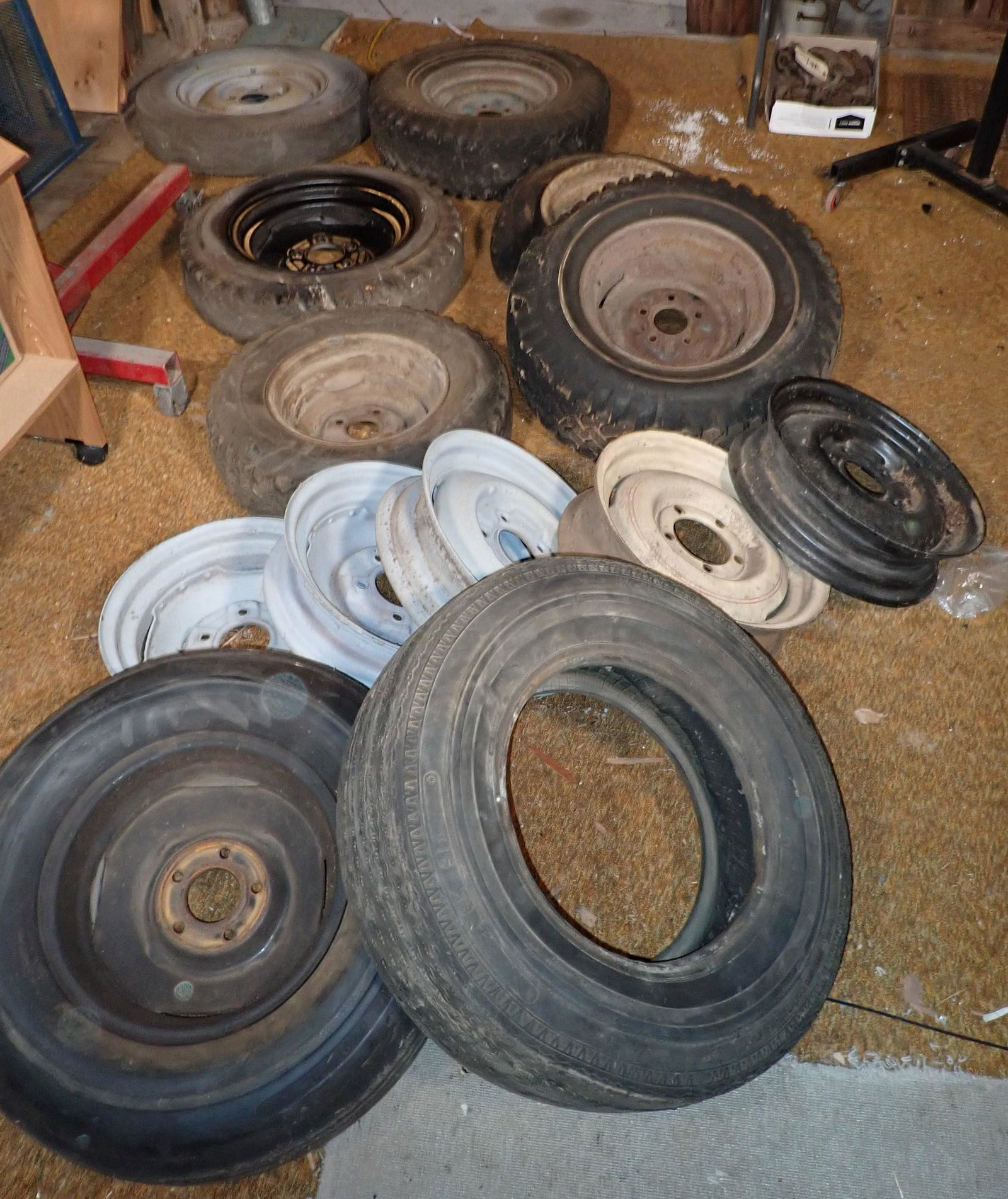 Tires & Rims (1 of 5)