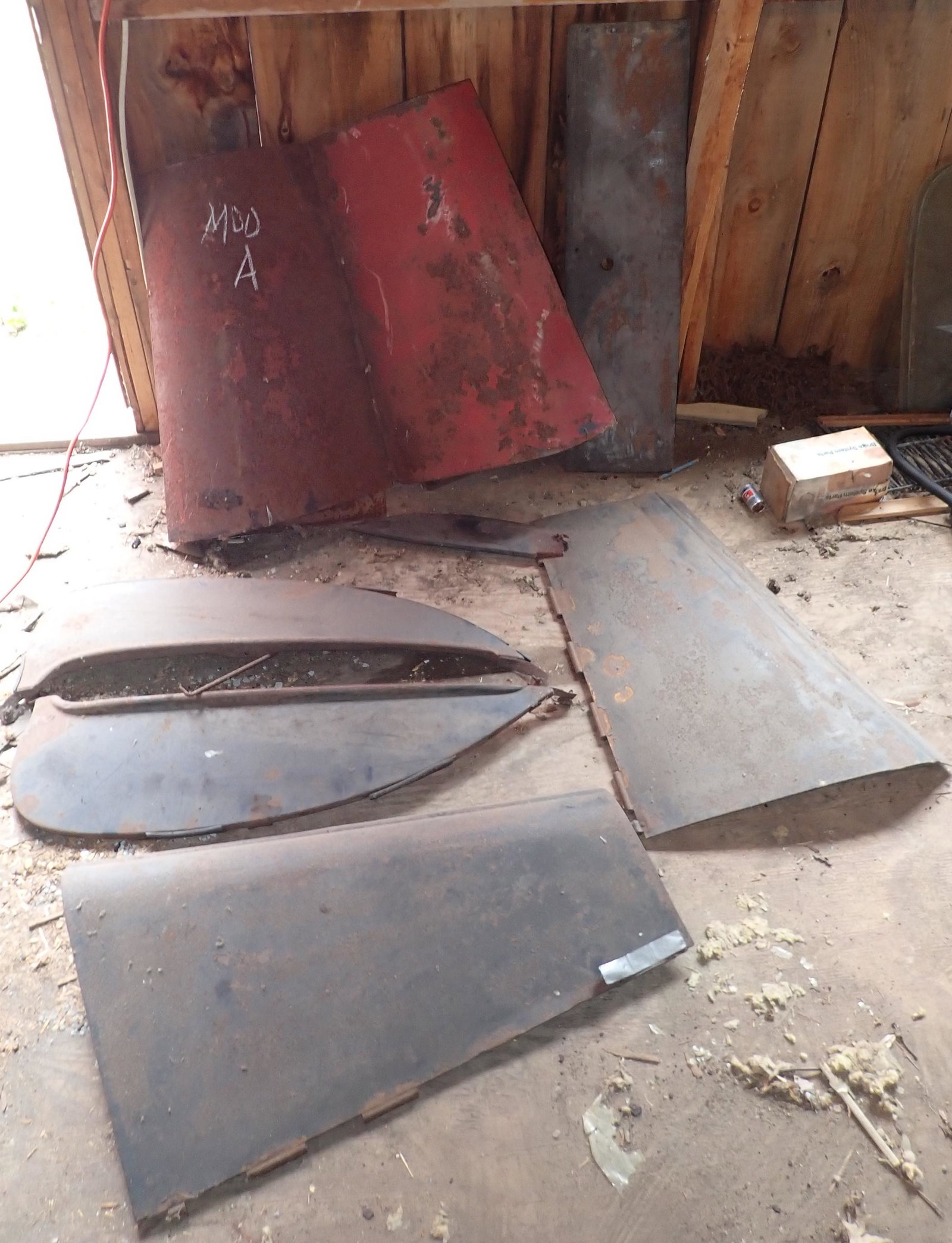 Fender Skirts & Model A Hood (1 of 4)