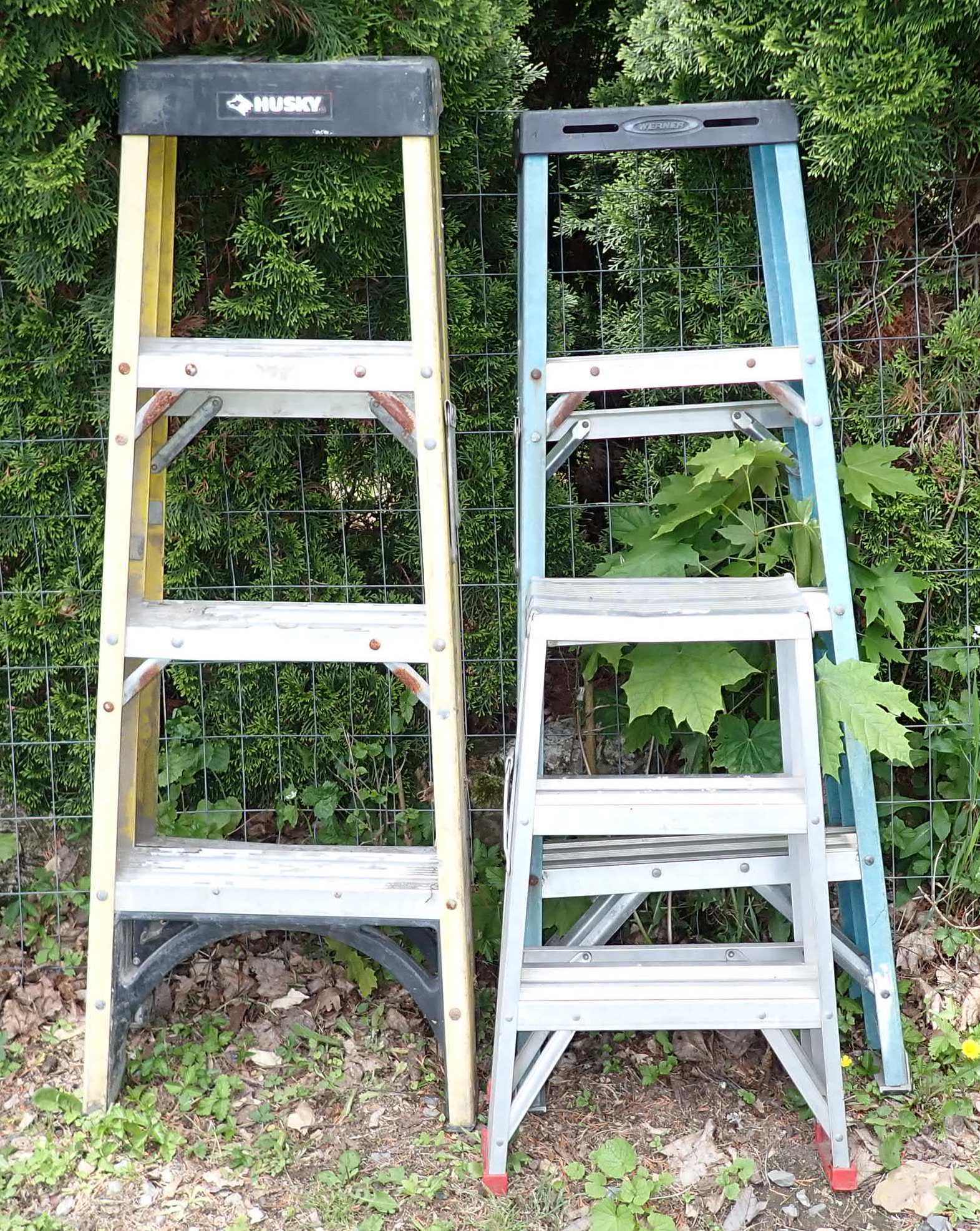 3 Step Ladders (1 of 2)