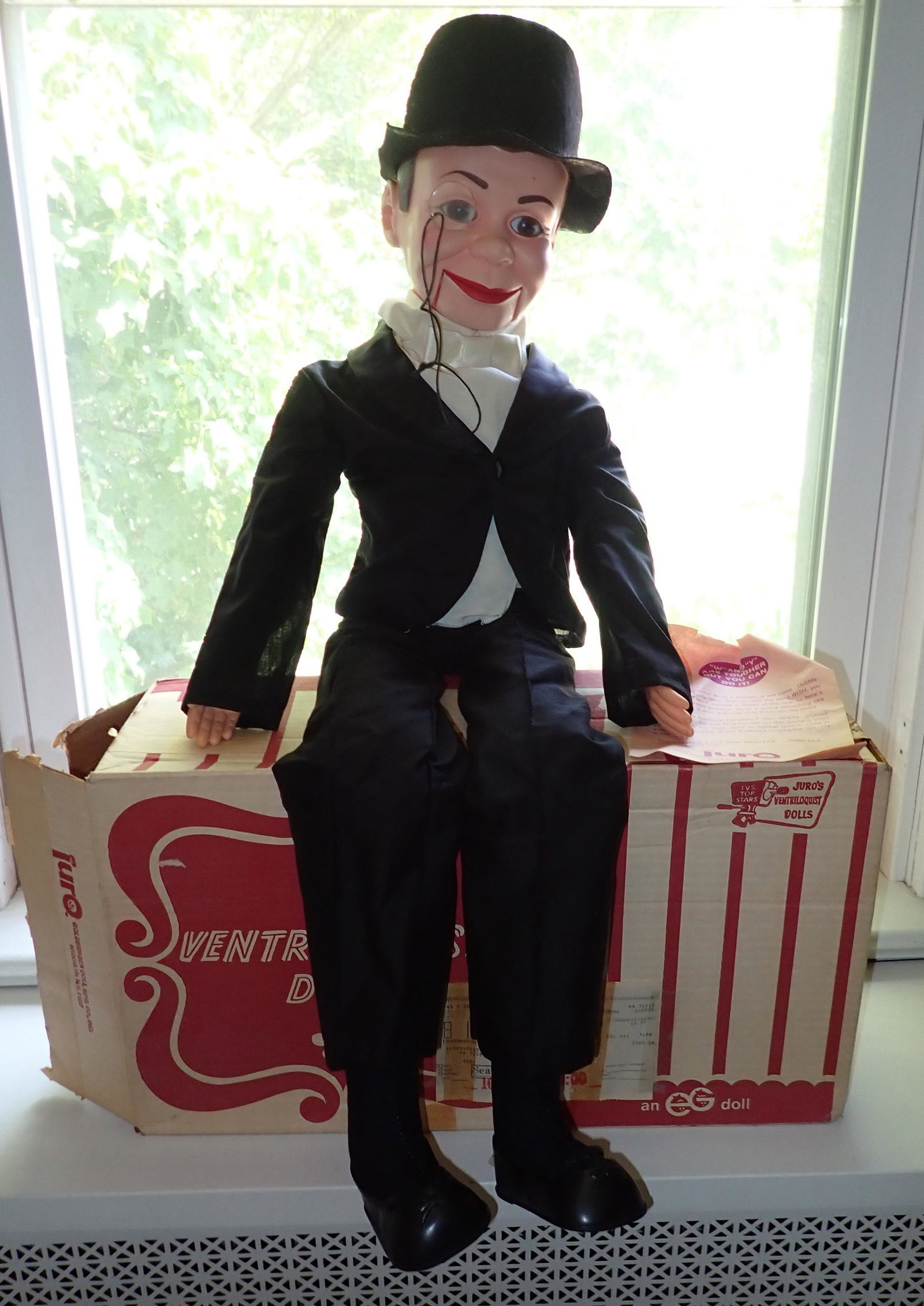 Juro Ventriloquist EG Doll (1 of 3)