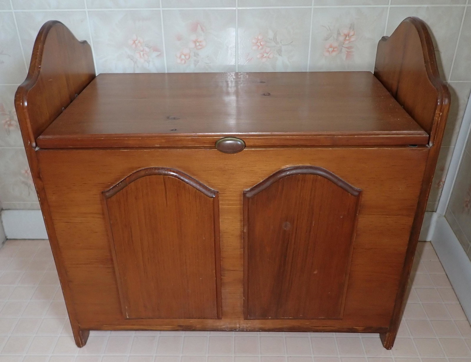 Wooden Hamper: Approx 14 1/4" x 24 1/2" x 22 1/2" tall. Buyer to remove from second floor. NO shipping