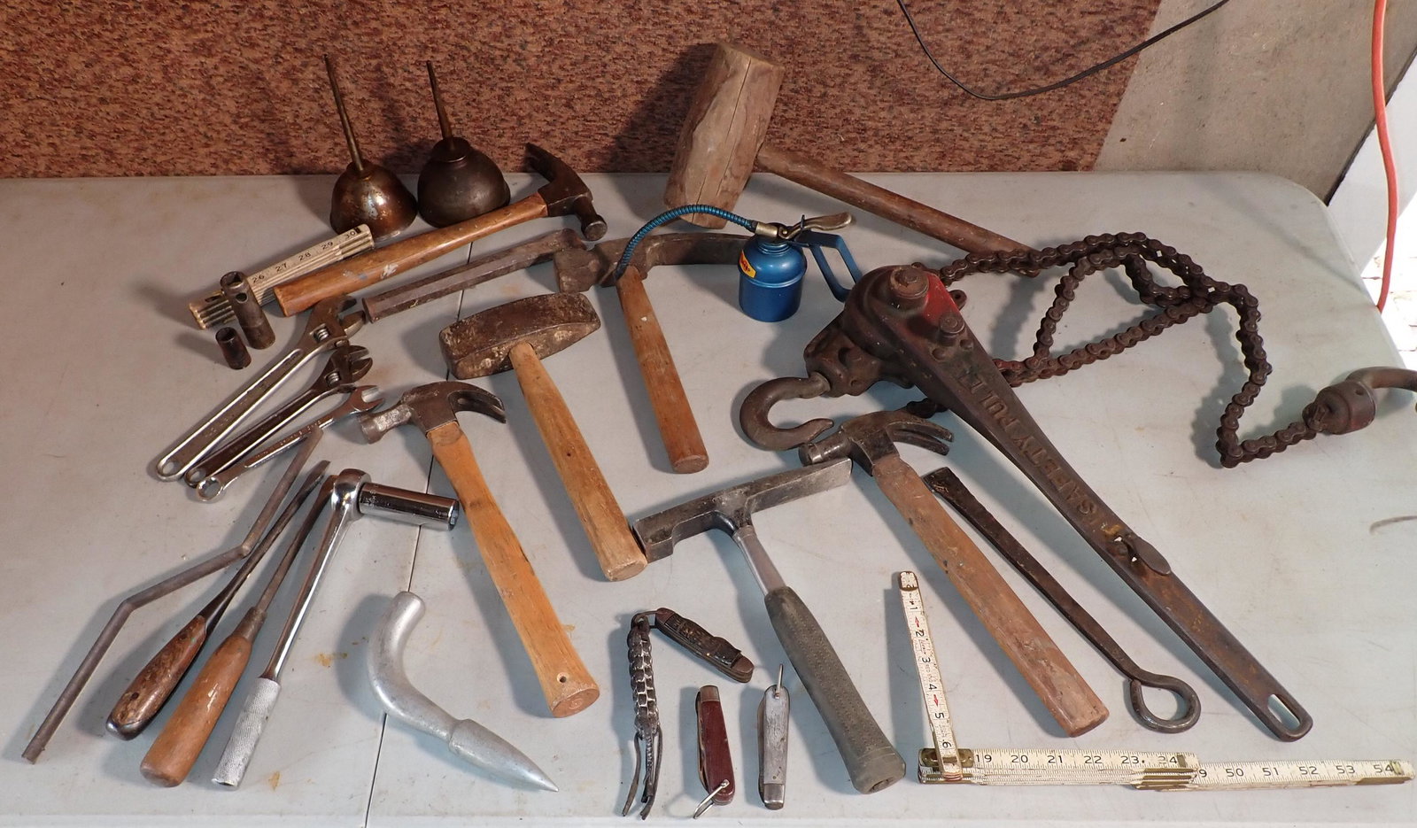 3/4 Ton Chain Hoist Misc Tools (1 of 7)